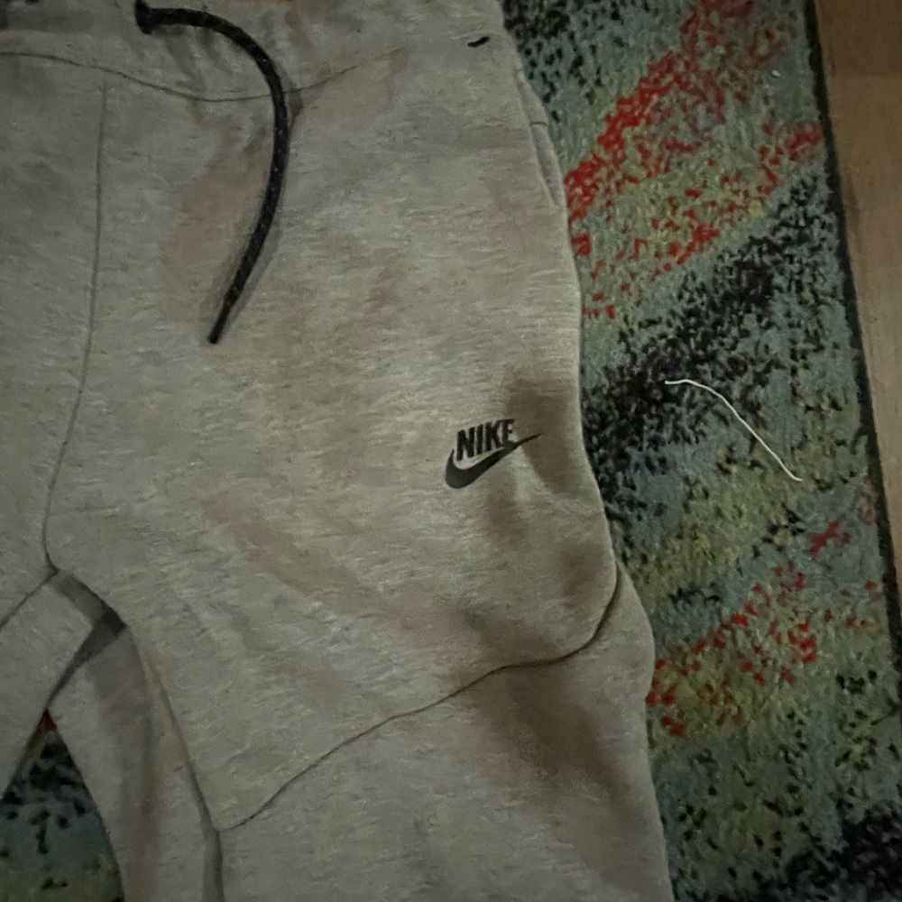 Nike Tech Sweatpants Men Grey